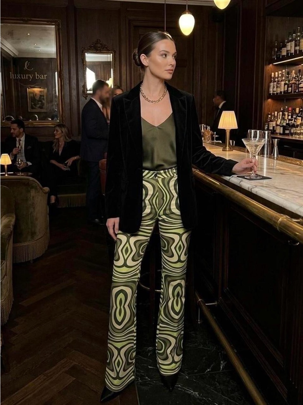 Finesse pattern flare pants 🌵